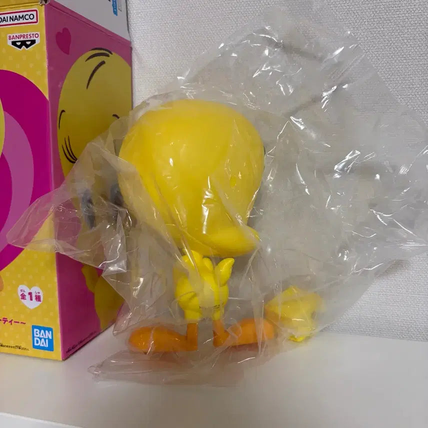 [BUNJANG] Bandai Looney Tunes Tweety Figure (Leg Damage) / 반다이 루니툰 트위티 피규어(다리 하자)