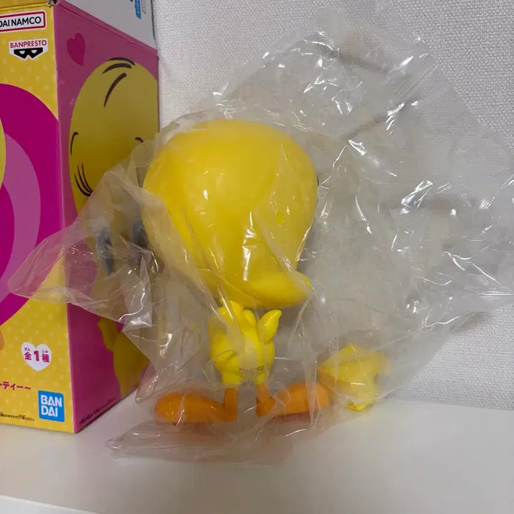 [BUNJANG] Bandai Looney Tunes Tweety Figure (Leg Damage) / 반다이 루니툰 트위티 피규어(다리 하자)