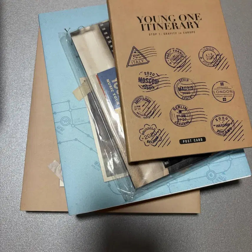 [BUNJANG] DAY6 Young K Essay Book YOUNG ONE ITINERARY Vol. 1 &amp; 2 / 영케이 에세이 영원 1, 2