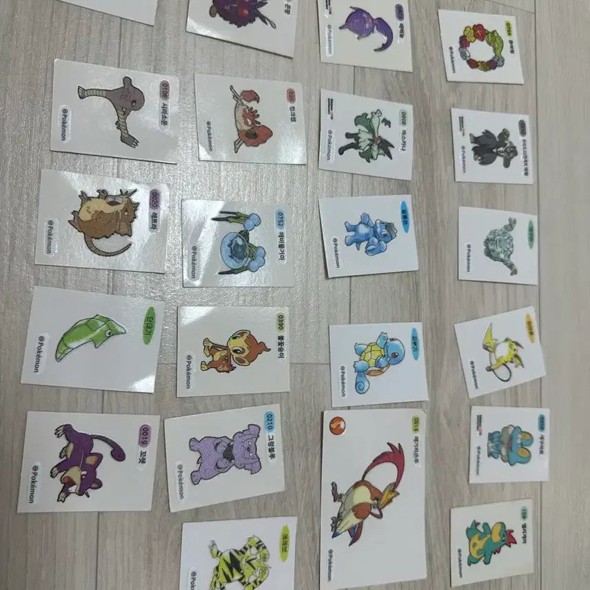 [BUNJANG] Bread Sticker Collection / 띠부씰 팝니다