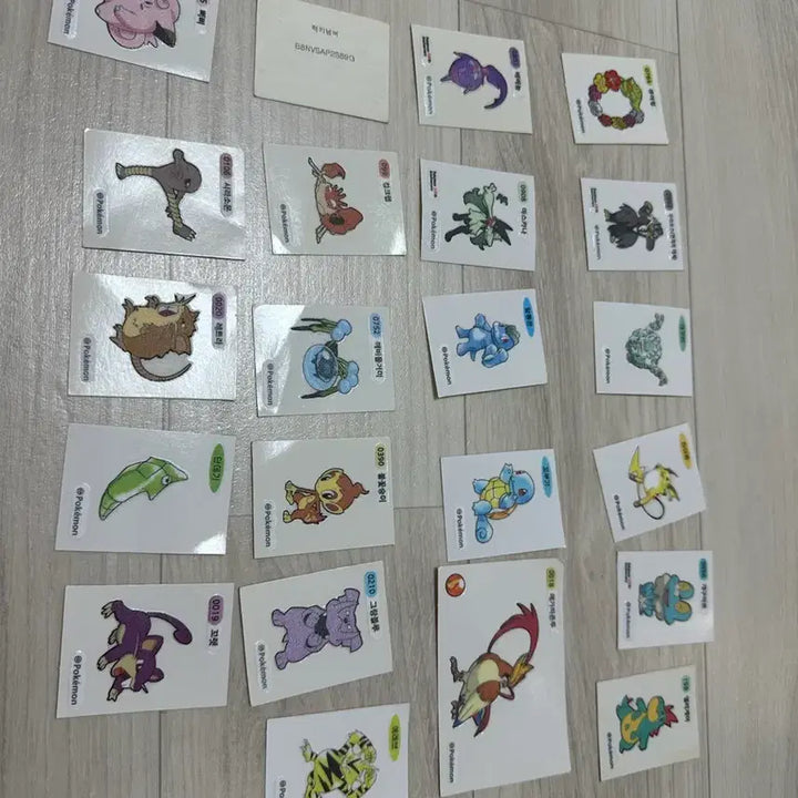 [BUNJANG] Bread Sticker Collection / 띠부씰 팝니다