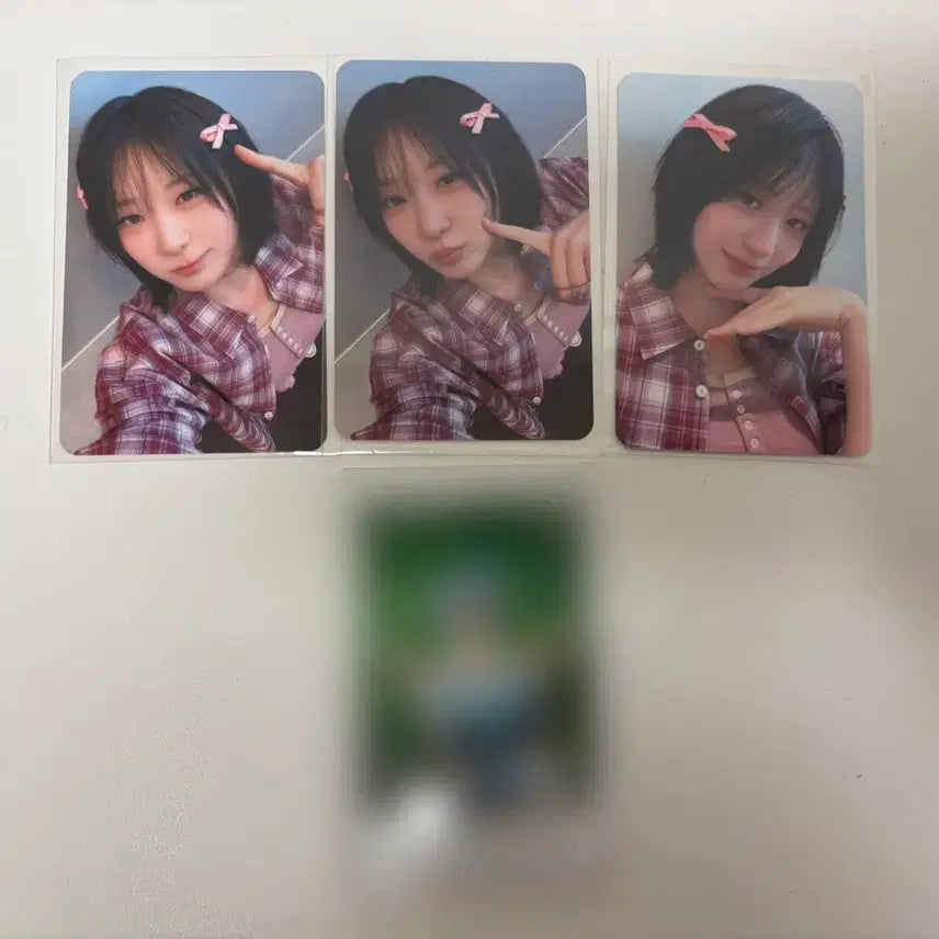 [BUNJANG] Lee Chae Yeon Till I Die Photocard &amp; Signed Polaroid Set / 이채연 Till I Die 포카 + 싸폴 양도