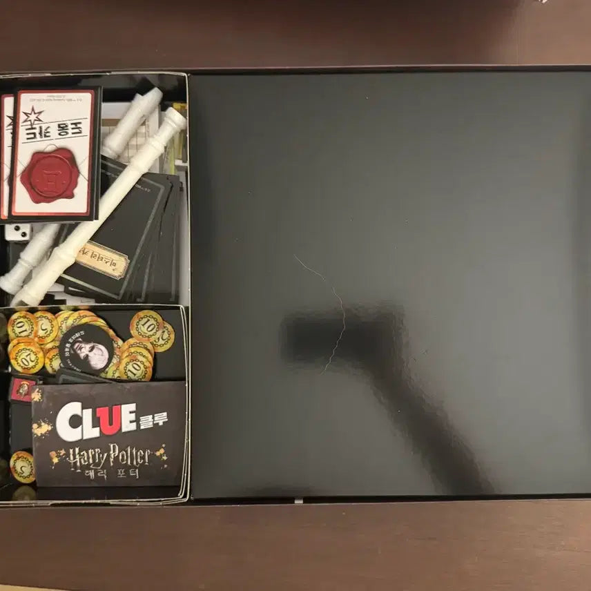 [BUNJANG] Harry Potter Clue Board Game / 해리포터 클루 보드게임