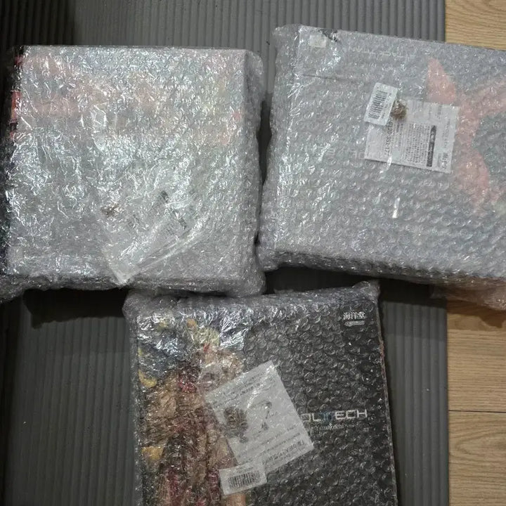 [BUNJANG] Attack on Titan Revoltech Special Edition Set (Attacker, Armored, Female) / 진격의 거인 리볼텍 진격,갑옷,여성 특전판 일괄