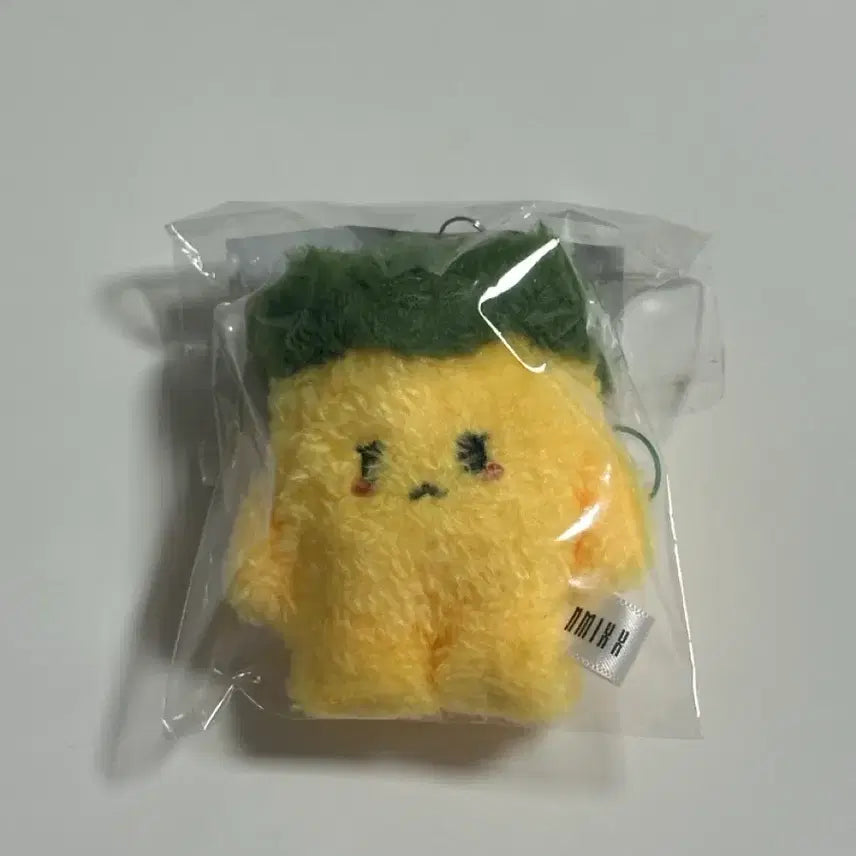 [BUNJANG] NMIXX Jiwoo Jjurot Microroll Doll / 엔믹스 지우 쮸롯 마이크로 인형