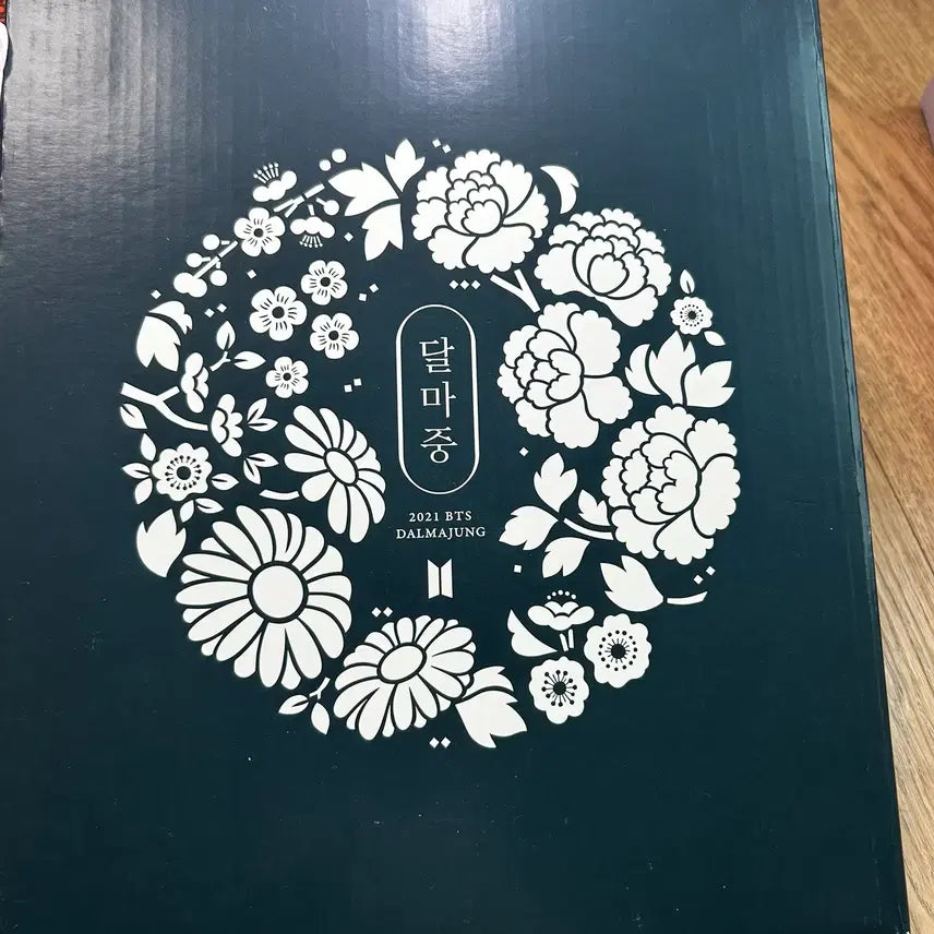 [BUNJANG] BTS Dalmajung Photocard Binder + Photocard Bundle Set / [2021] BTS 달마중 포카바인더 + 포카 일괄