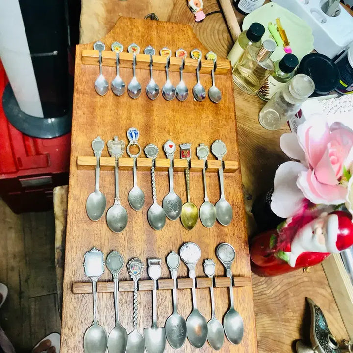 [BUNJANG] Antique Wooden Spoon Rack with 20 Collectible Spoons / 엔틱 스푼랙