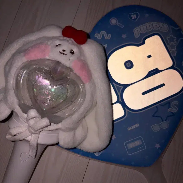 [BUNJANG] IVE Cherini Lightstick Cover Hood Cape / 아이브 체리니 응원봉 커버 후드케이프