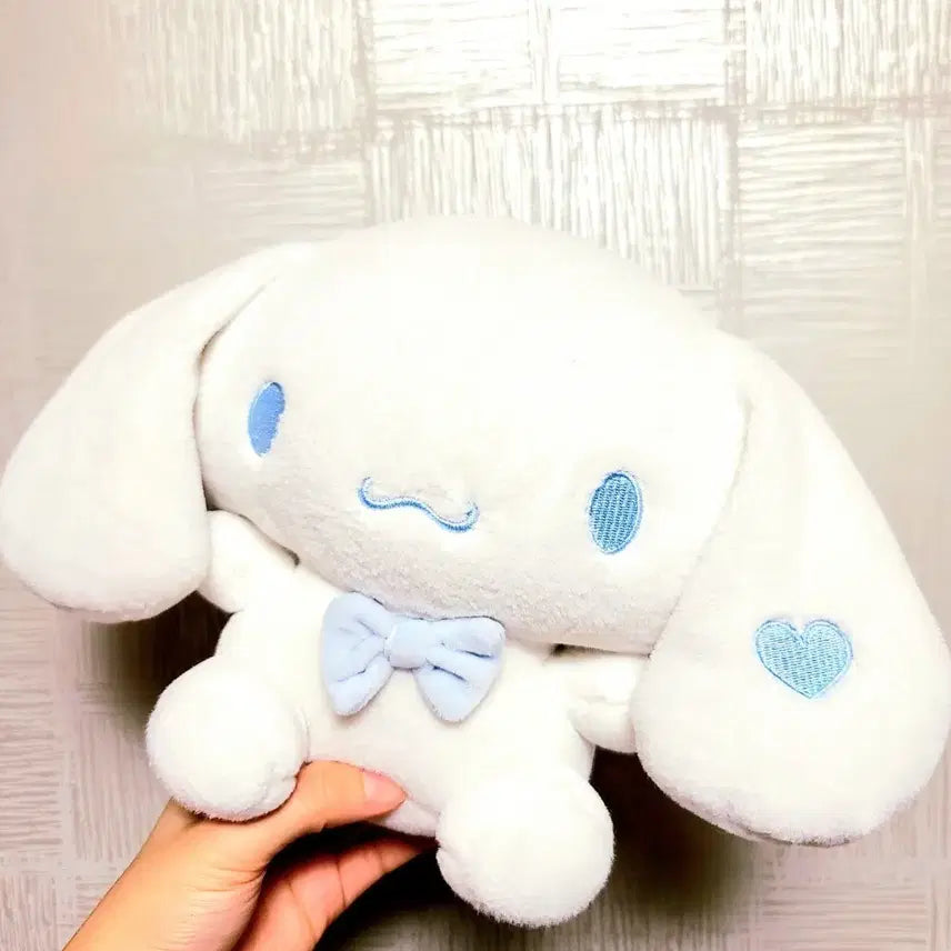 [BUNJANG] Sanrio Cinnamoroll Plush Doll - Sanrio Lovers Club Edition / 산리오 시나모롤 인형 산리오 러버스 클럽