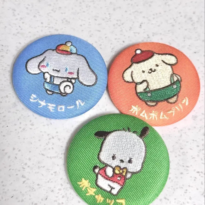 [BUNJANG] Sanrio Retro Embroidery Badge Bundle Set / 산리오 레트로 자수 뱃지 일괄판매
