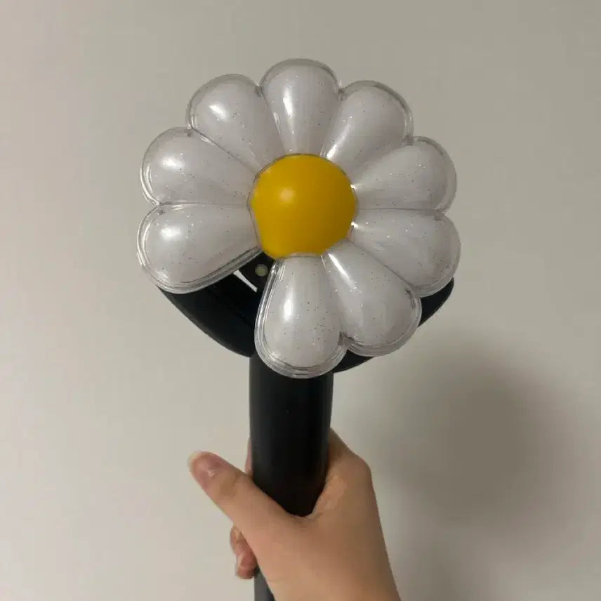[BUNJANG] G-Dragon Daisy Lightstick / 지드래곤 데이지 응원봉