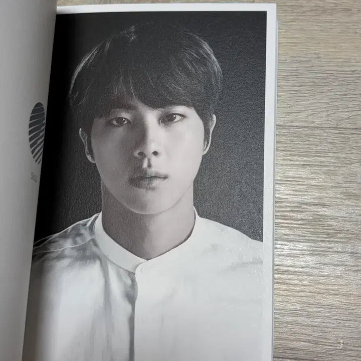 [BUNJANG] BTS THE WINGS TOUR Photobook / BTS 방탄소년단  THE WINGS TOUR 포토북