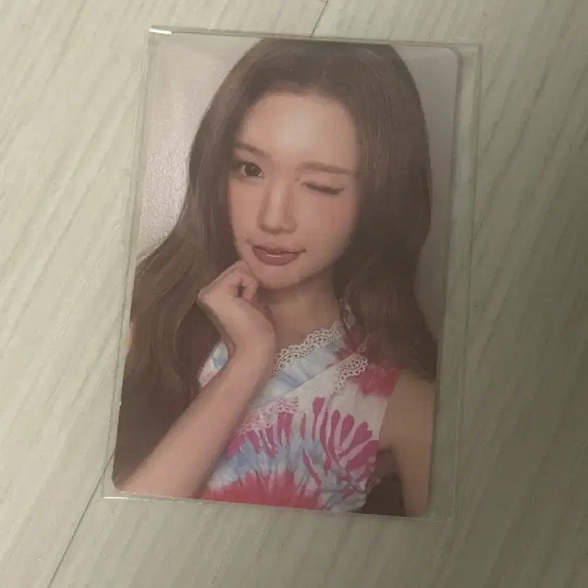 [BUNJANG] Hats To Hats EINA Photocard / 하투하 에이나 포카