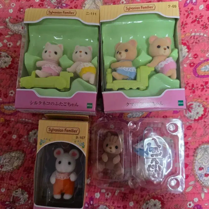 [BUNJANG] Sylvanian Families Baby Cat, Bear, and Mouse Figure Bundle Set / 실바니안 패밀리 아기 고양이/곰/쥐 인형 일괄