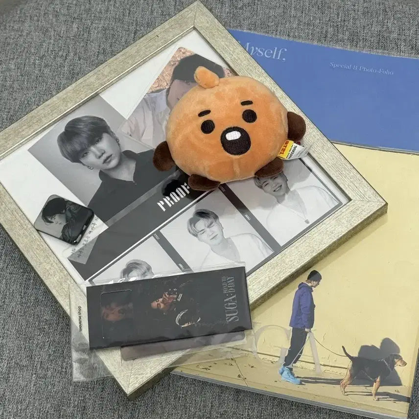 [BUNJANG] BTS Suga Min Yoongi Photobook, Doll, Photocard, Frame Bundle Set / bts 방탄소년단 슈가 민윤기 화보집 및 인형과 사진 포카 액자 등등