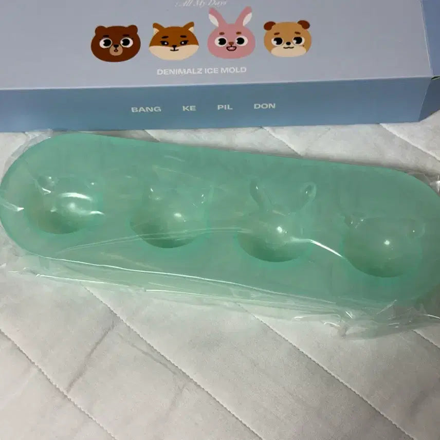 [BUNJANG] DAY6 Denimals Ice Mold / 데니멀즈 아이스 몰드 얼음틀 피어텐 엠디