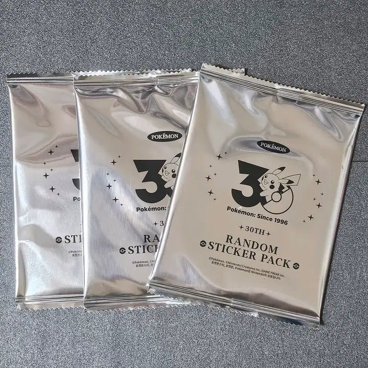[BUNJANG] Pokemon 30th Anniversary Logo Sticker Pack / 20개 ) 포켓몬 30주년 로고 스티커 부산 팝업 성수