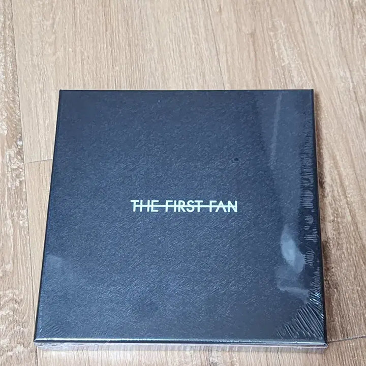 [BUNJANG] Peaceminusone x Toy Story The First Fan Scarf 01 Silk Sealed / 피스마이너스원 토이스토리 더 퍼스트팬 스카프 01 실크 미개봉새상품