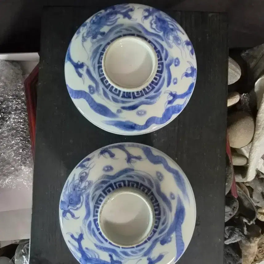 [BUNJANG] Set of Two Celadon Tea Bowls with Blue Dragon Motif / 개완(k-364)