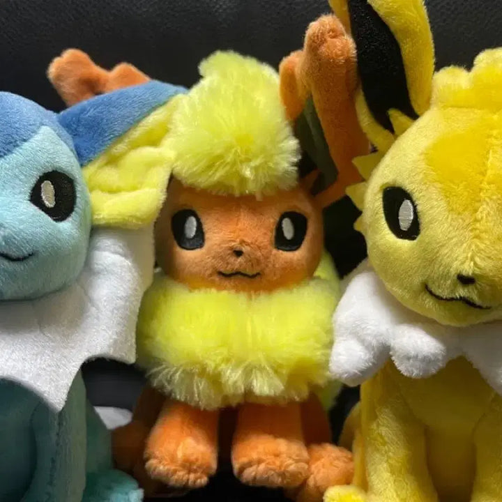 [BUNJANG] Pokemonfit Vaporeon, Jolteon, Flareon Set / 포켓몬fit 샤미드, 쥬피썬더, 부스터 일괄 판매