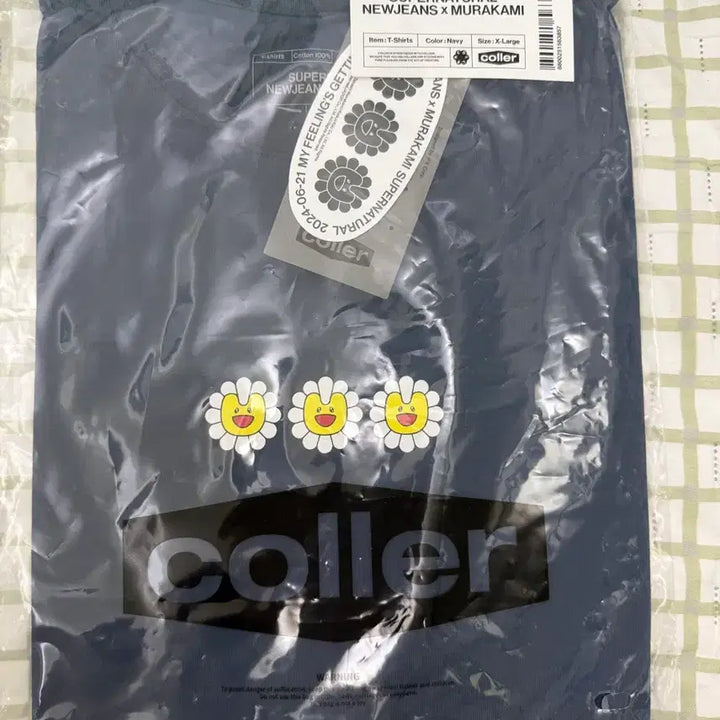 [BUNJANG] NewJeans x Murakami Cotton T-Shirt Navy XL / 뉴진스 x 무라카미 티셔츠 네이비