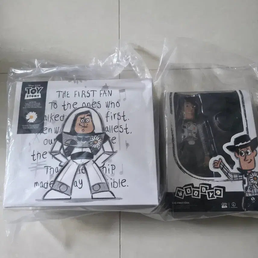 [BUNJANG] Peaceminusone x Toy Story Buzz Lightyear &amp; Woody Set / 피스마이너스원 토이스토리 버즈우디 세트
