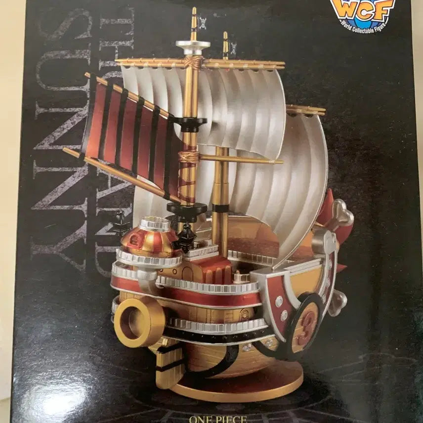 [BUNJANG] One Piece Mega World Collectable Thousand Sunny Gold Version Figure (Sealed) / 원피스 메가월콜 사우전드 써니호 골드버전 미개봉 택포