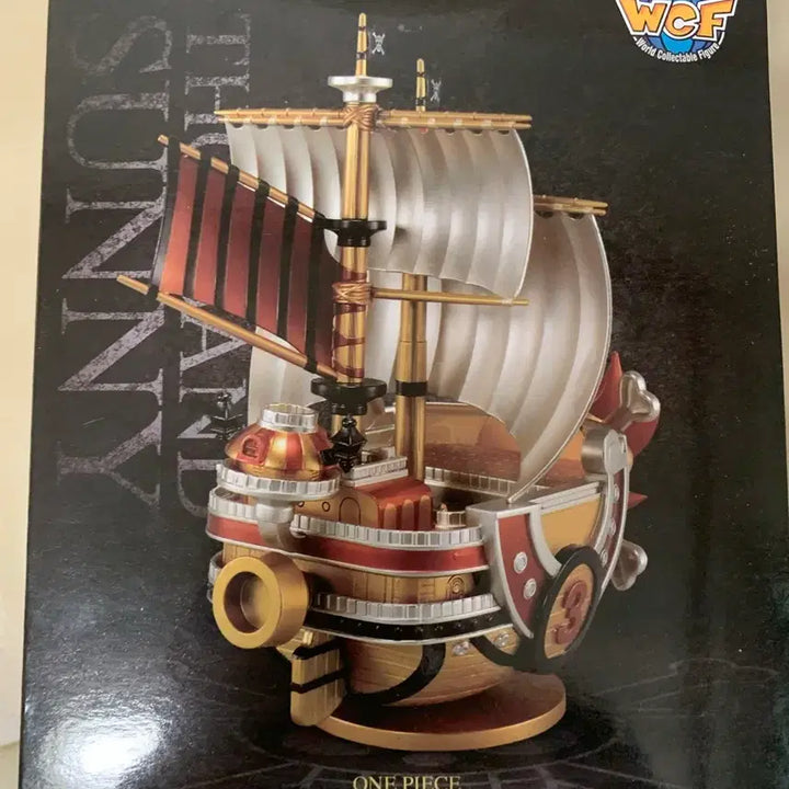[BUNJANG] One Piece Mega World Collectable Thousand Sunny Gold Version Figure (Sealed) / 원피스 메가월콜 사우전드 써니호 골드버전 미개봉 택포