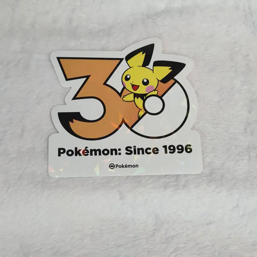 [BUNJANG] Pokemon 30th Anniversary Logo Sticker Pichu / 포켓몬 30주년 기념 로고 스티커 피츄 판매합니다!