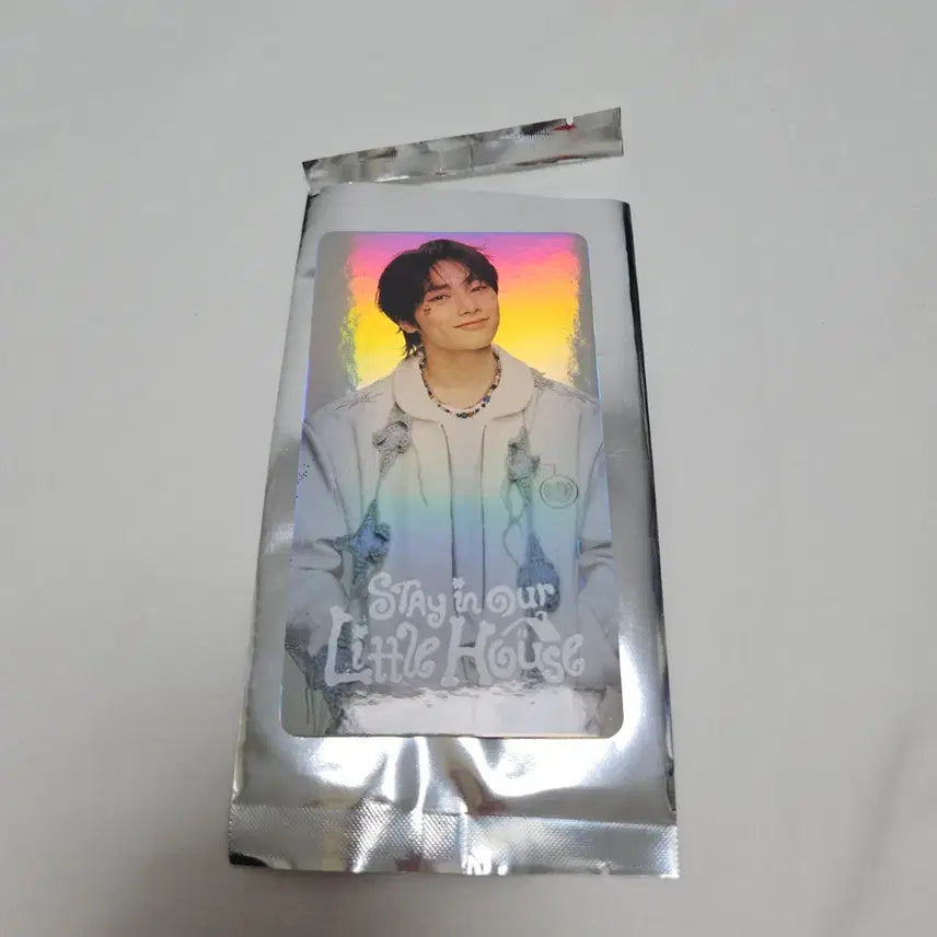 [BUNJANG] Stray Kids I.N Little House Hologram Photocard 6th Fanmeeting MD Trading Card / 스트레이키즈 아이엔 리틀하우스 트레카 트레이딩 카드 홀로그램 포카 6기 팬미팅 엠디 굿즈 little house trading card
