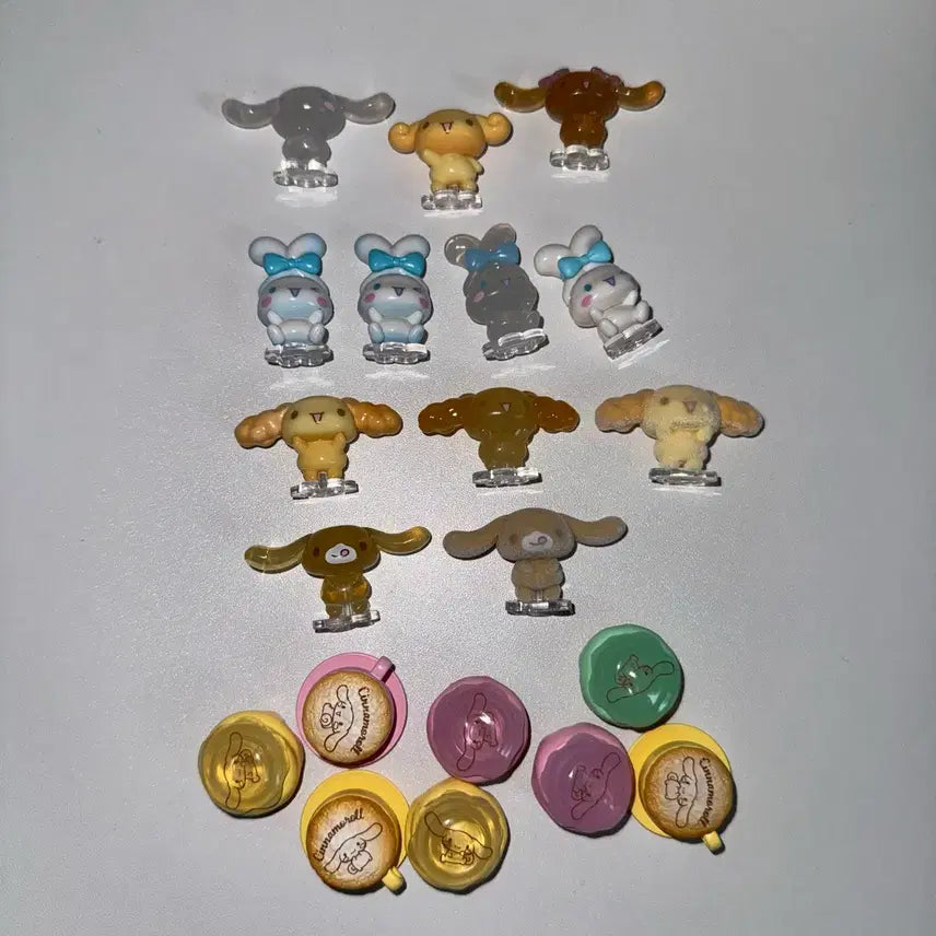 [BUNJANG] Sanrio Cinnamoroll Fluffy Clear Figure Set / 산리오 시나모롤 서프라이즈 양도. 모카 플로키 클리어 피규어 세트 친구들