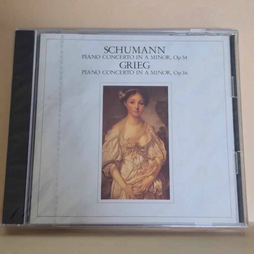 [BUNJANG] Schumann &amp; Grieg Piano Concertos / Eugene Istomin, Hiroko Nakamura / 미개봉 CD] 슈만 &amp; 그리그 피아노 협주곡 / 유진 이스토민, 나카무라 히로코