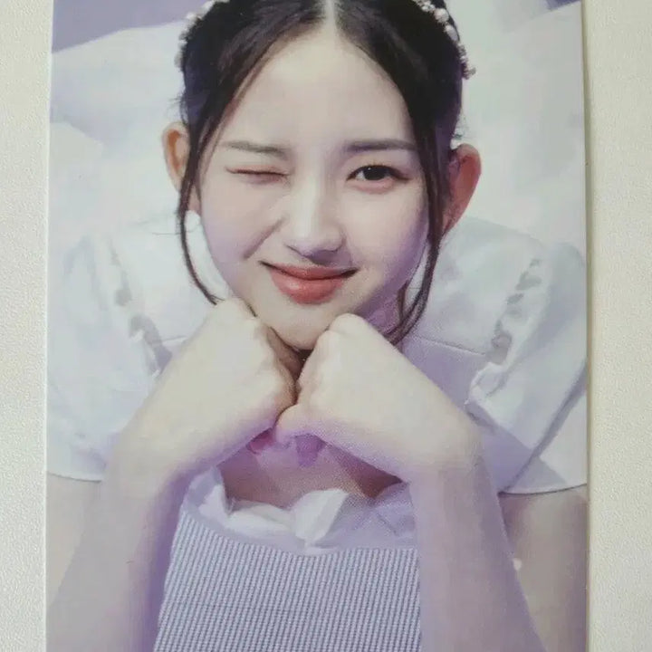 [BUNJANG] tripleS Jiwoo Crystal Eyes Studio Postcard / 트리플에스 지우 크아 공방 엽서