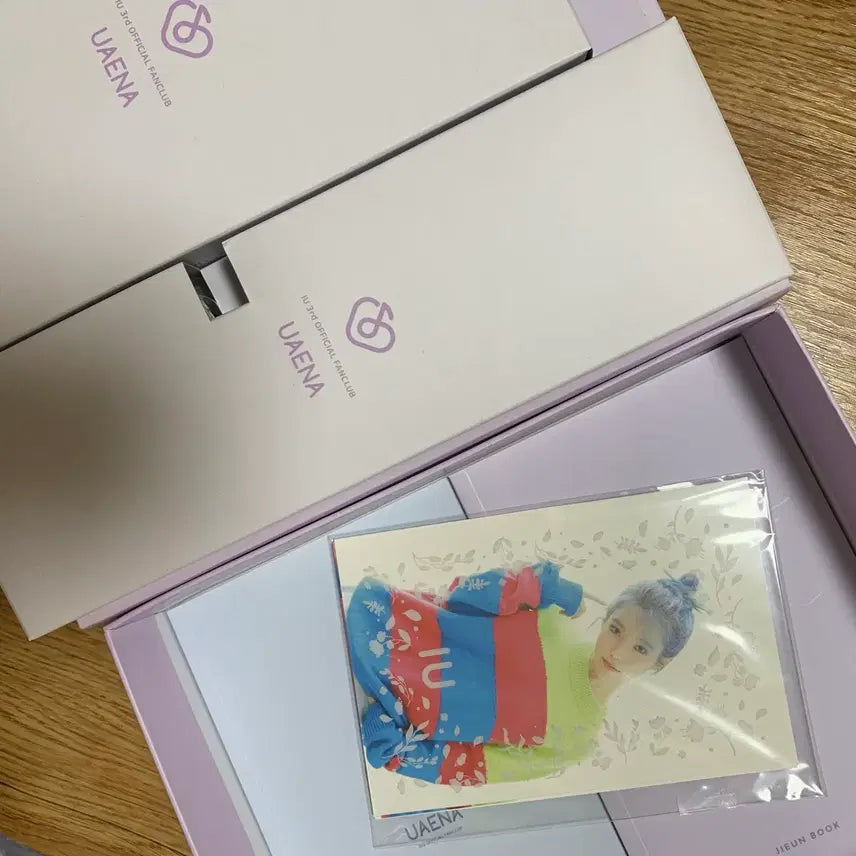 [BUNJANG] IU UAENA 3rd Official Fanclub Kit / 아이유 유애나 3기 공식 팬클럽 키트