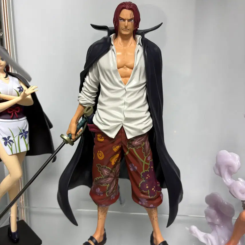 [BUNJANG] Banpresto Ichiban Kuji One Piece Shanks Figure Anime Ver. B / 반프레쿠지 원피스 프리미엄 샹크스 피규어 b상 애니메 ver