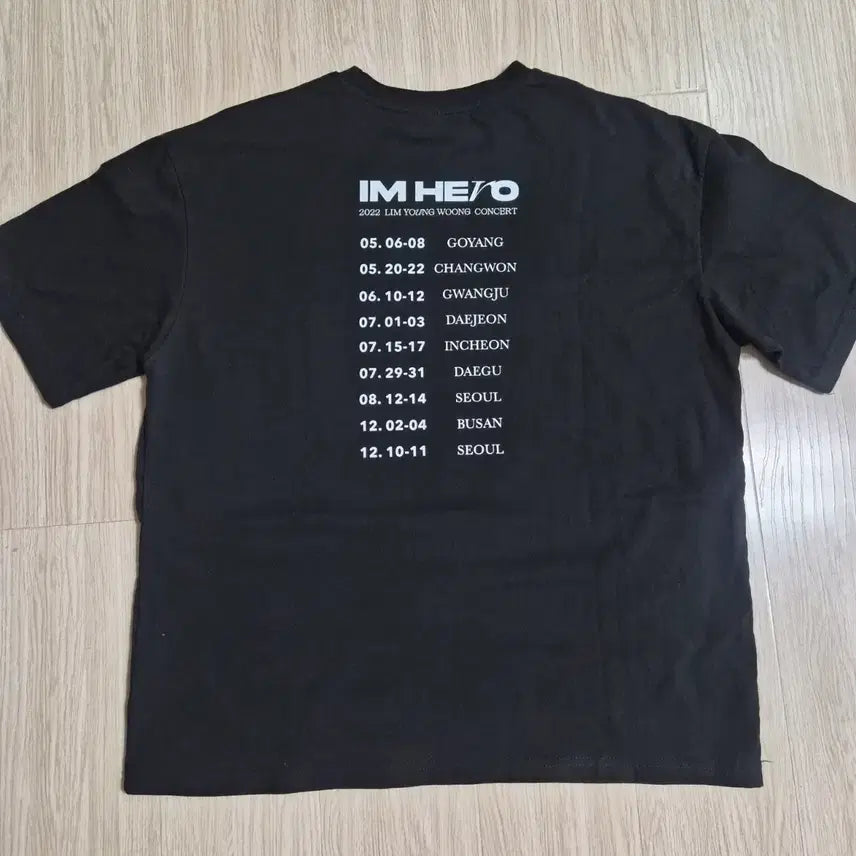 [BUNJANG] Lim Young Woong Official Black T-Shirt (XL) / 임영웅 공식 블랙 반팔티셔츠(XL 남녀공용)