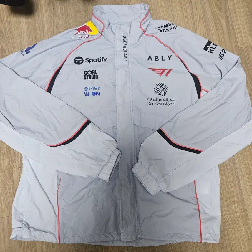 [BUNJANG] T1 2026 International Esports Jacket XL / t1 2026 International Jacket(t1 msi 유니폼 자켓) 마킹x XL 판매합니다