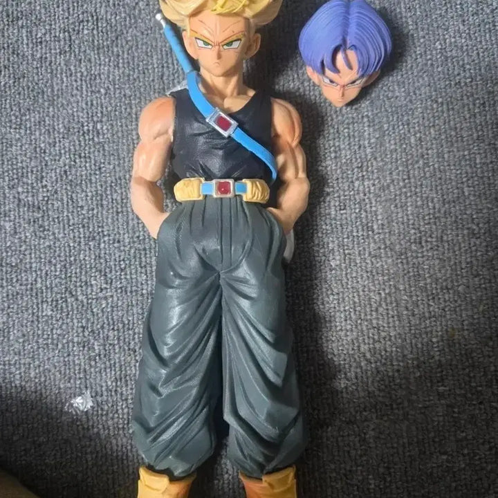 [BUNJANG] Dragon Ball Trunks Figure / 드래곤볼 피규어 트랭크스
