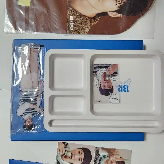 [BUNJANG] Byun Woo Seok Baskin Robbins Photocard, Tray, Standee Bundle Set / 21세기대군부인 변우석 배스킨라빈스 배라 포카 트레이 백월 포토카드