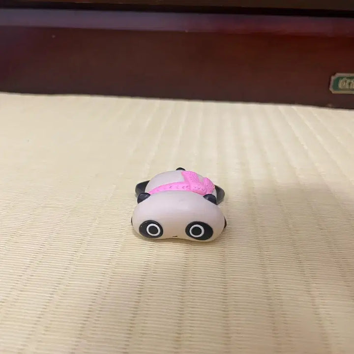 [BUNJANG] Taerae Panda Figure Pink Scarf Vintage / 타래팬더 피규어