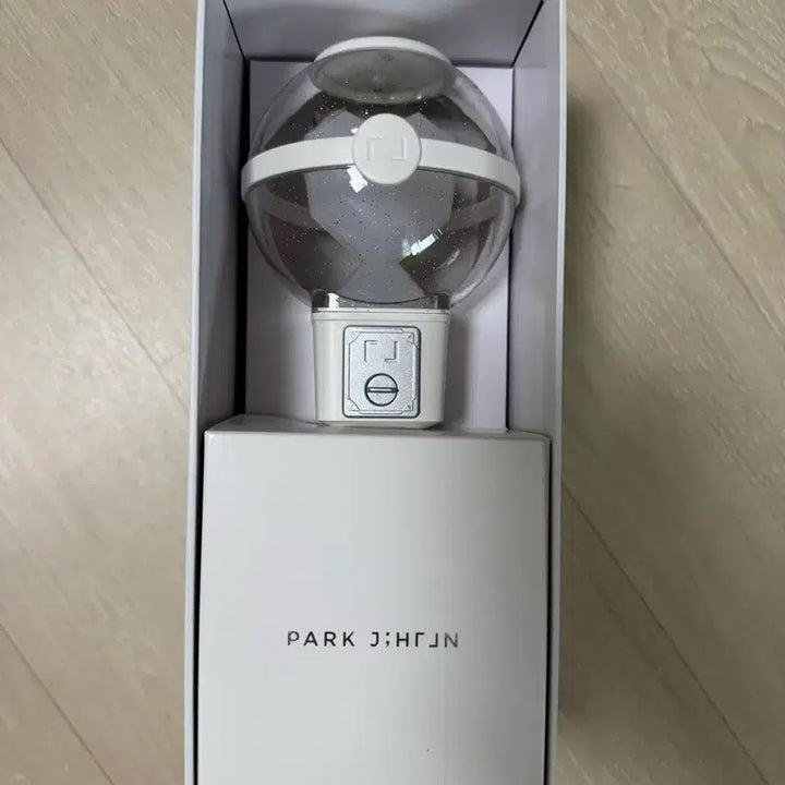 [BUNJANG] Park Jihoon Lightstick POB Photocard / 박지훈 응원봉 뽑봉 팝니다