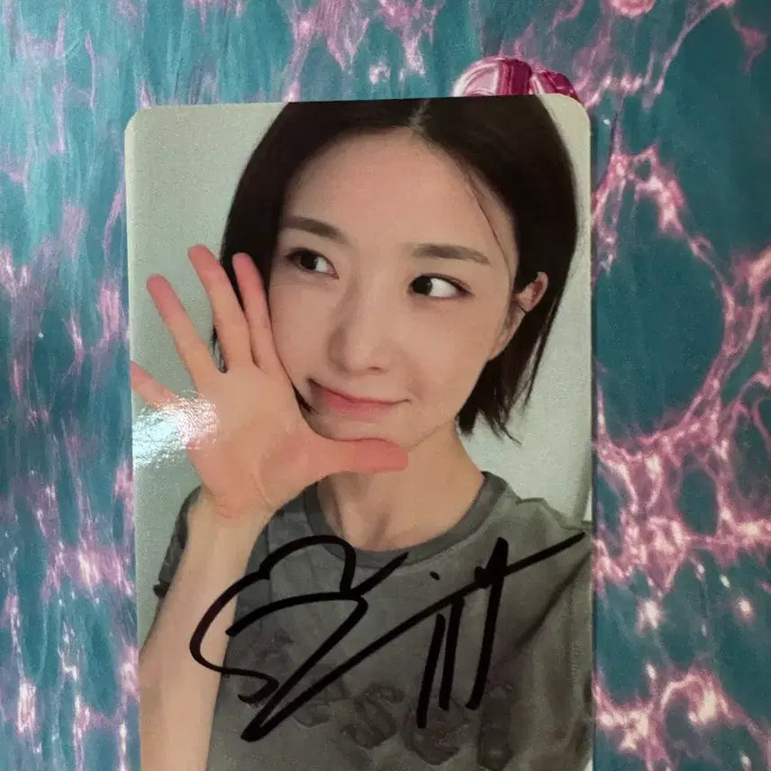 [BUNJANG] BBGIRLS Yuna Signed Photocard / 브브걸 BBGIRLS 유나 사인포카