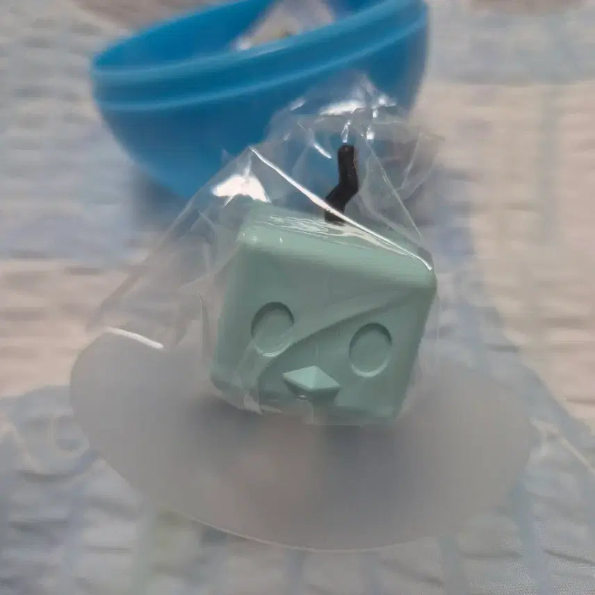[BUNJANG] Pokemon Floating Mascot Gacha Bingqiu Sealed / 포켓몬스터 둥실둥실 마스코트 가챠 빙큐보 판매