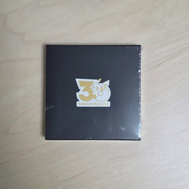 [BUNJANG] Pokemon 4th Anniversary Badge (Sealed) / 포켓몬스터 4월 뱃지 미개봉