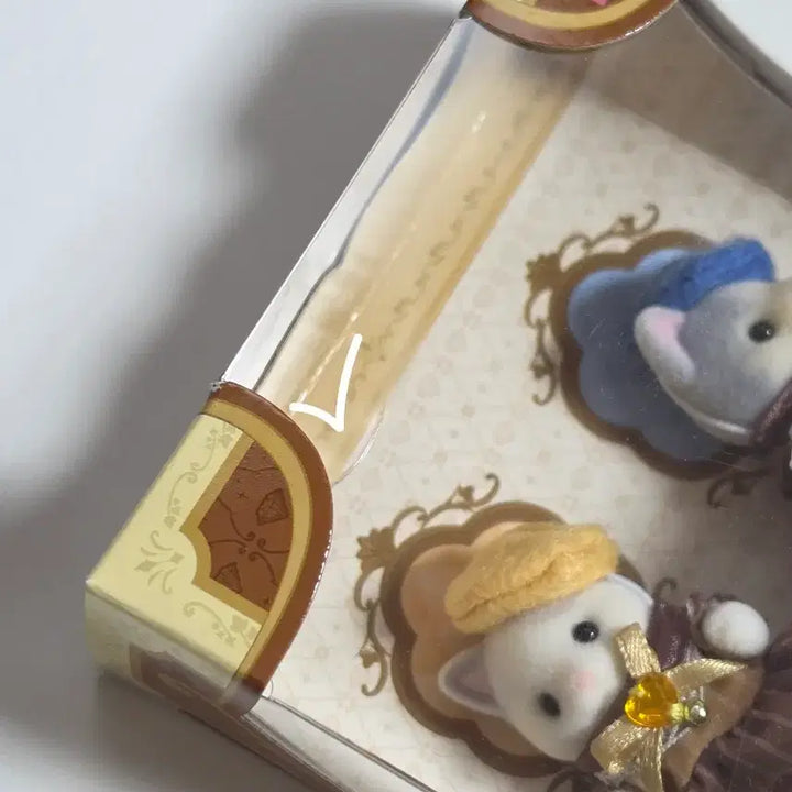 [BUNJANG] Sylvanian Families DRELAY Diamond Chocolat Limited Baby Bear / 실바니안 델레이 다이아몬드 쇼콜라 한정 아기페어