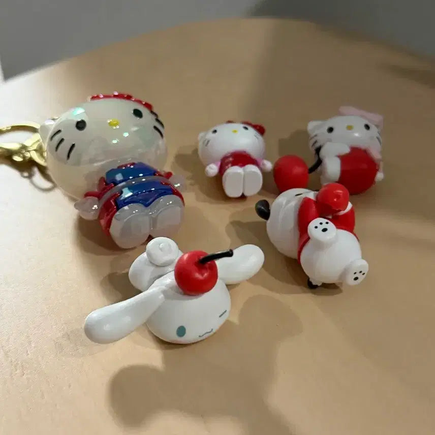 [BUNJANG] Hello Kitty, Pochacco, Cinnamoroll Figure Bundle Set with Keychains / 키티 포챠코 시나모롤 피규어 일괄 세트