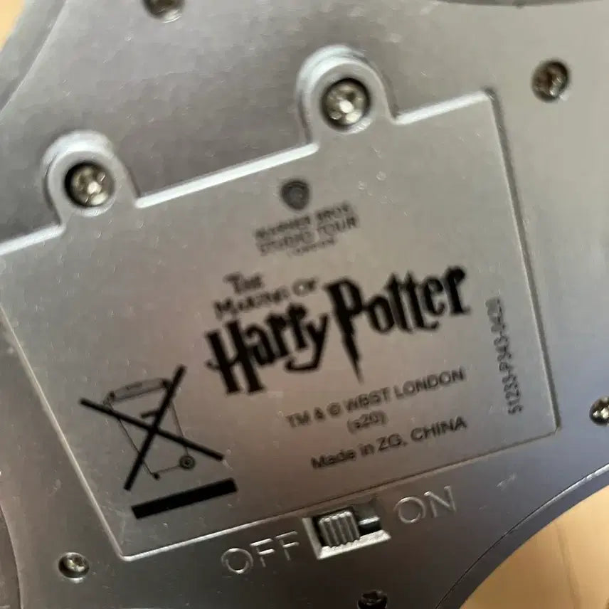 [BUNJANG] Harry Potter Goblet of Fire Triwizard Cup Figurine Lamp / 해리포터 굿즈 불의잔 트리위저드 컵 피규어 조명 무드등