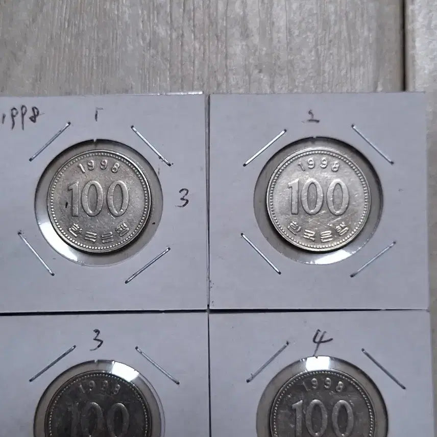 [BUNJANG] 1998 100 Won Coins (4 Pieces) / 특년도1998년.   4개