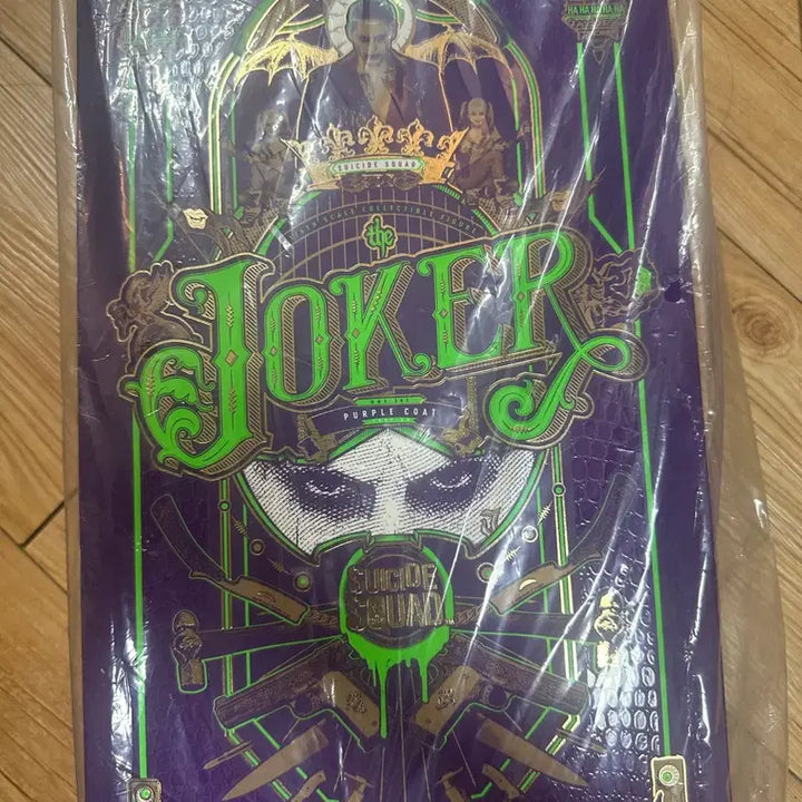 [BUNJANG] Hot Toys MMS382 Suicide Squad Purple Joker Action Figure / [새상품]핫토이 MMS382 수어사이드스쿼드 퍼플 조커