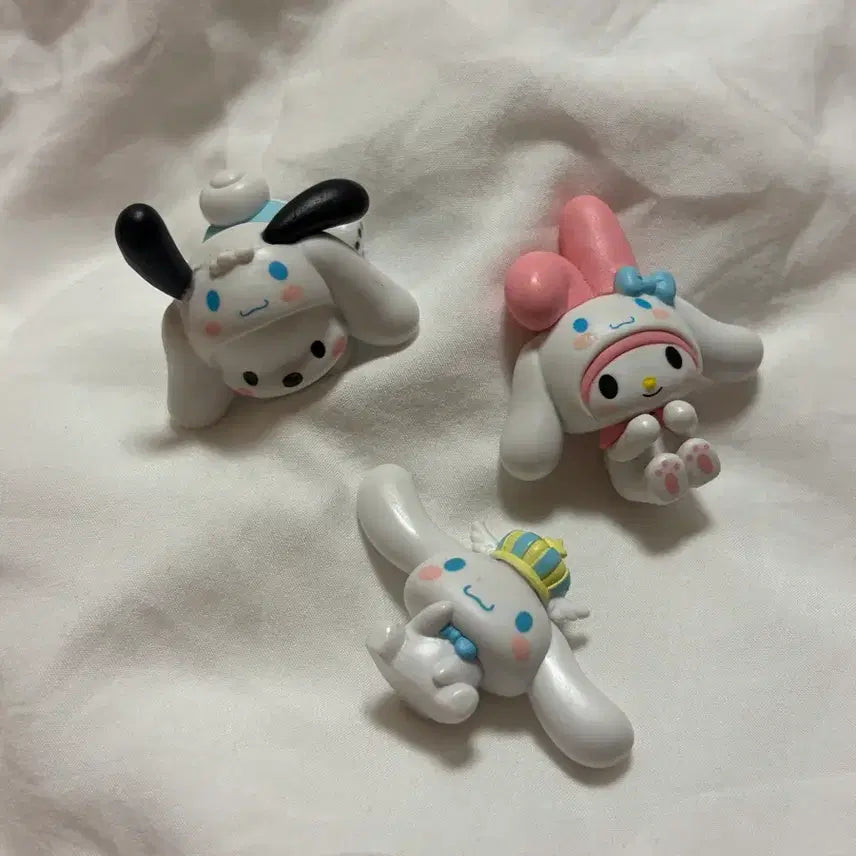 [BUNJANG] Sanrio Cinnamoroll Birthday Gacha Set (3 pieces) / 산리오 시나모롤 생일 가챠 3개 세트
